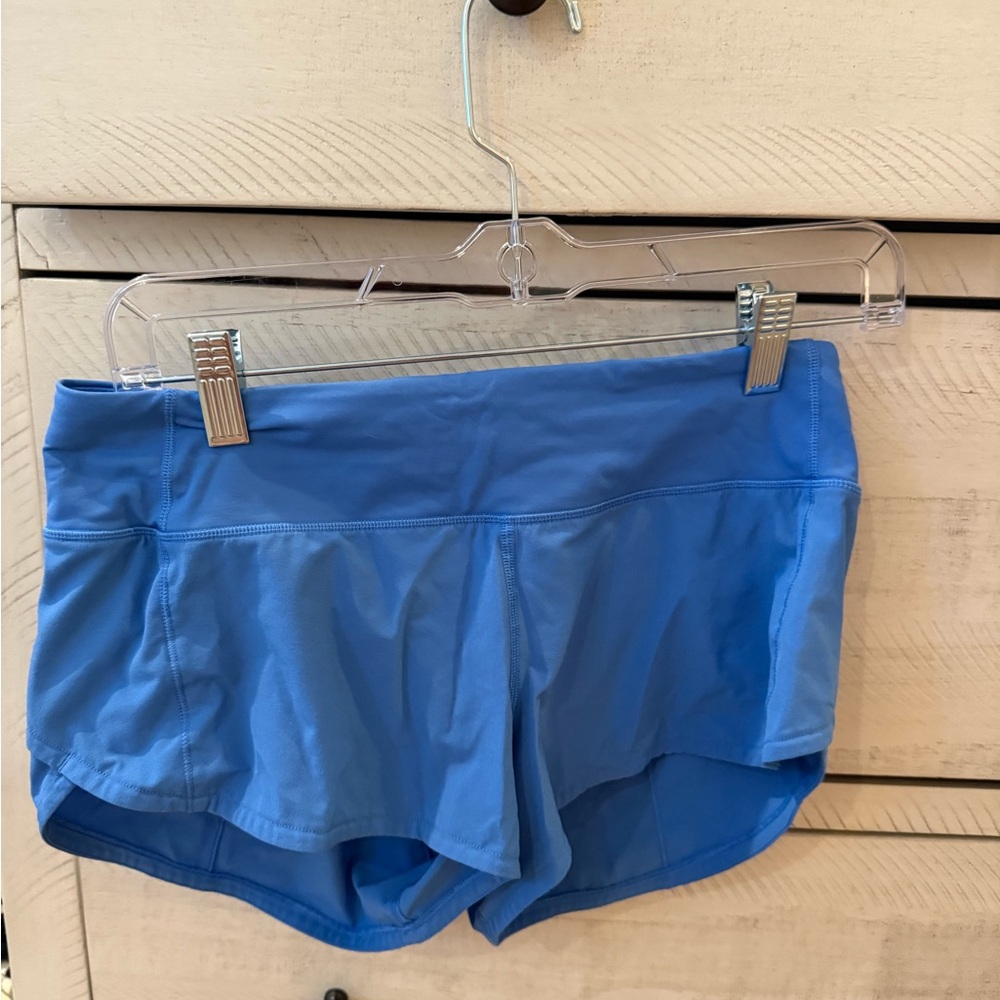 Lululemon Light Blue speed up's 2.5 inch!! Not made anymore!! Size 4